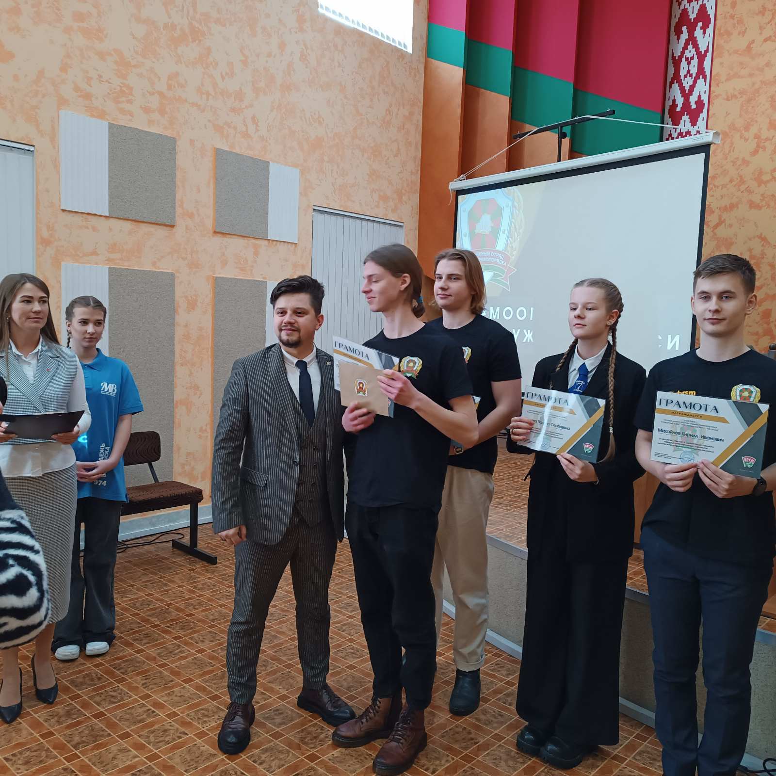 0-02-0a-0f7803a42f1d89143ed524f7e65171e2bf0f413a0b79cbd37e99172e6e40bd4a_a06117d