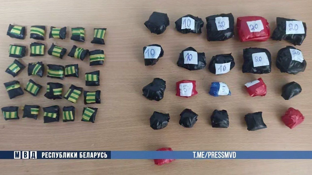 Подростки получили на двоих 16 лет колонии за работу на наркомаркет