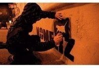 Нанесение нарко-трафаретов (граффити со ссылками на наркошопы) — это абсолютно не безобидное занятие, а участие в тяжком преступлении