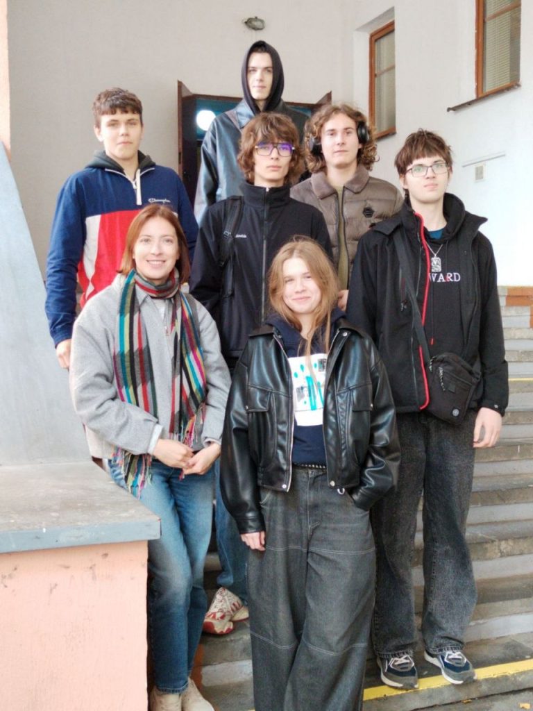 Кинопоказ и важные смыслы: учащиеся колледжа посетили Дом кино